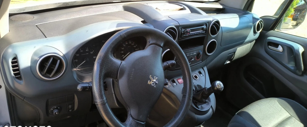 Peugeot Partner cena 15900 przebieg: 334000, rok produkcji 2008 z Koniecpol małe 121